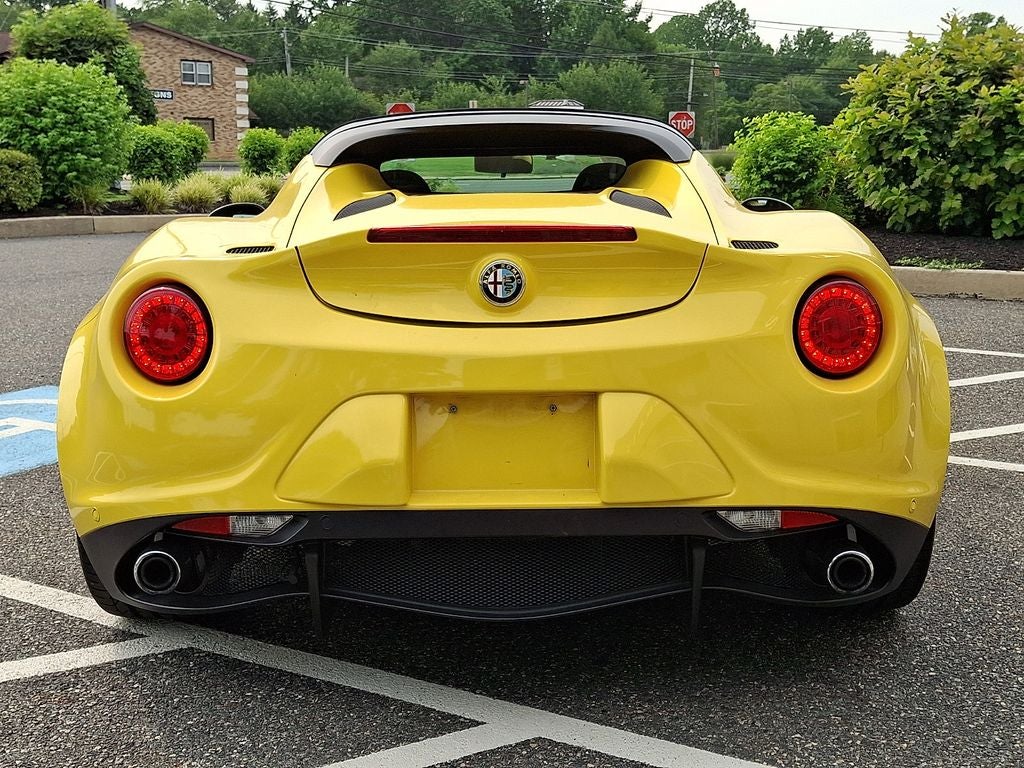 2015 Alfa Romeo 4C Base