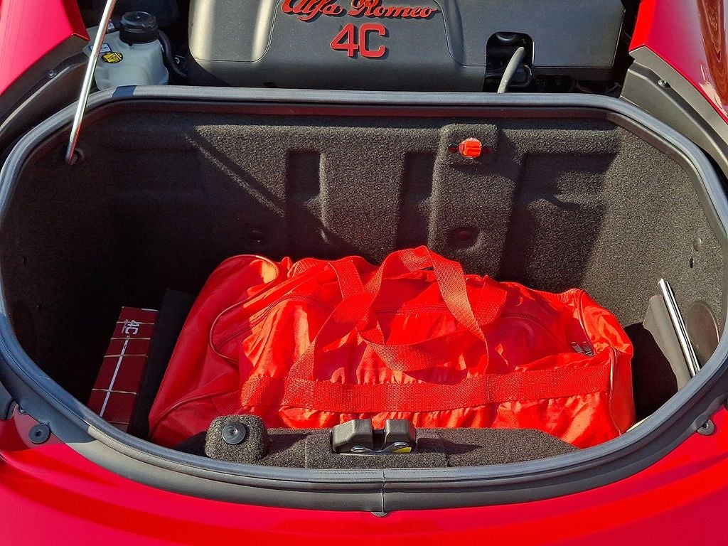 2015 Alfa Romeo 4C Launch Edition