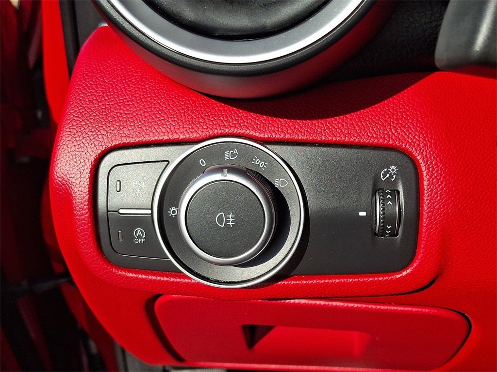 2020 Alfa Romeo Giulia Base