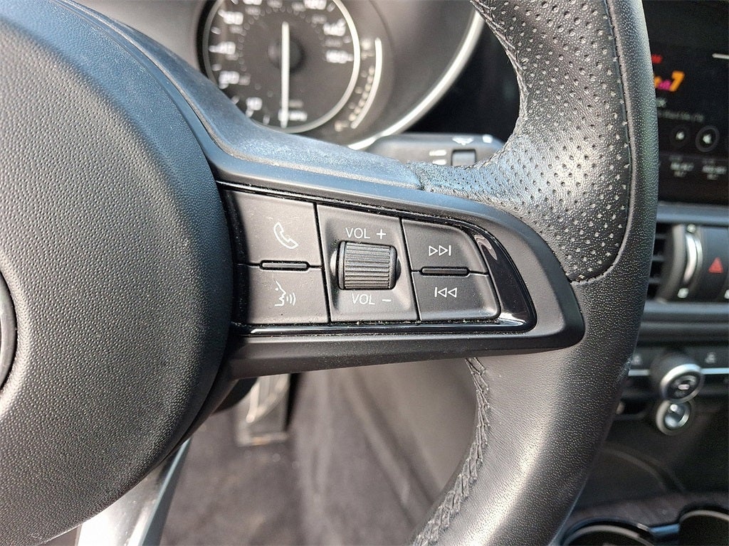 2022 Alfa Romeo Giulia Ti