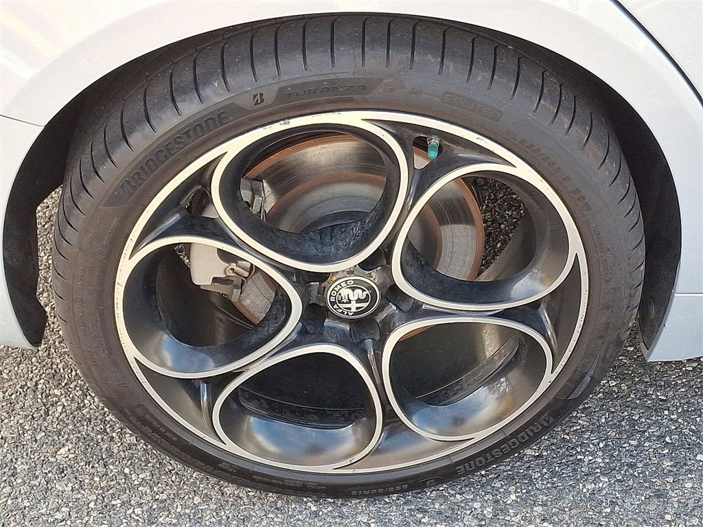 2022 Alfa Romeo Giulia Ti