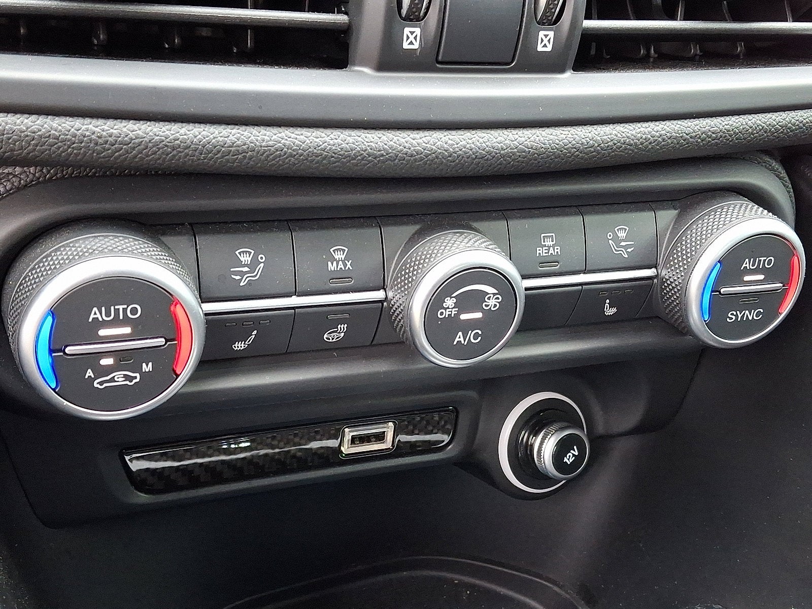 2023 Alfa Romeo Giulia Quadrifoglio