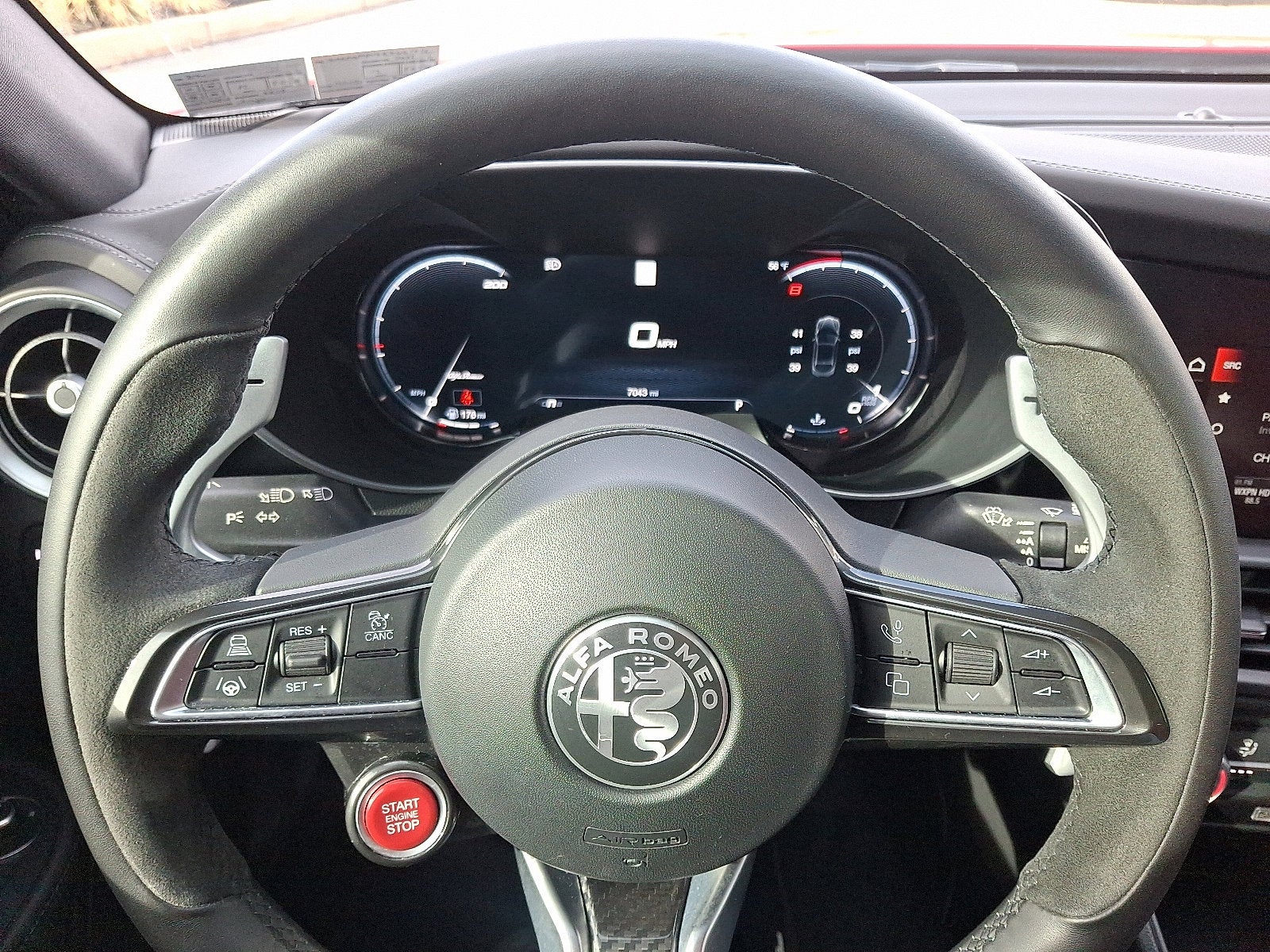 2024 Alfa Romeo Giulia Quadrifoglio