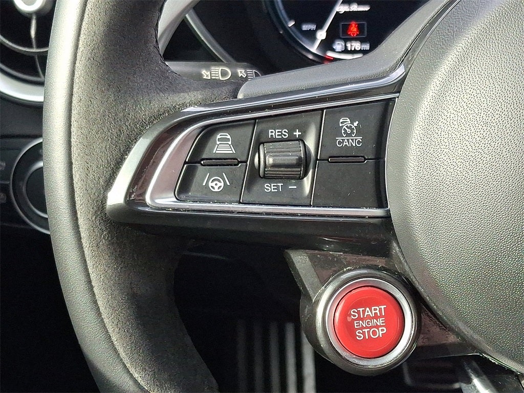 2024 Alfa Romeo Giulia Quadrifoglio