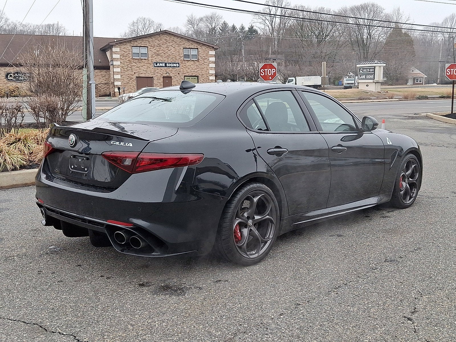 2023 Alfa Romeo Giulia Quadrifoglio