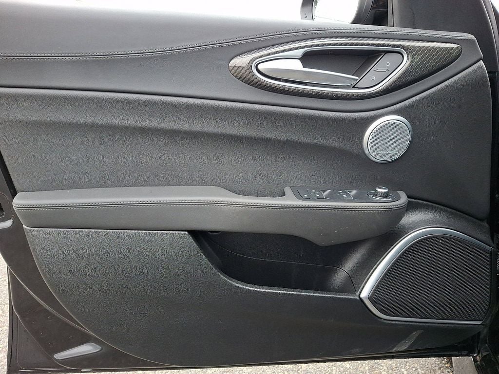 2023 Alfa Romeo Giulia Quadrifoglio