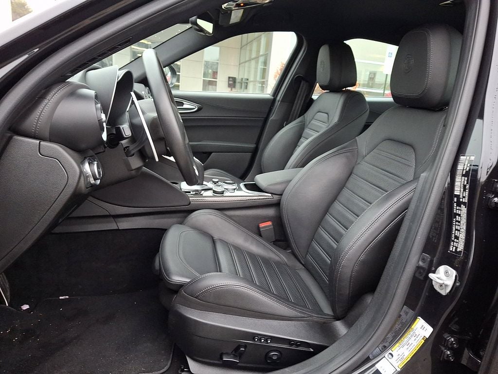 2023 Alfa Romeo Giulia Quadrifoglio