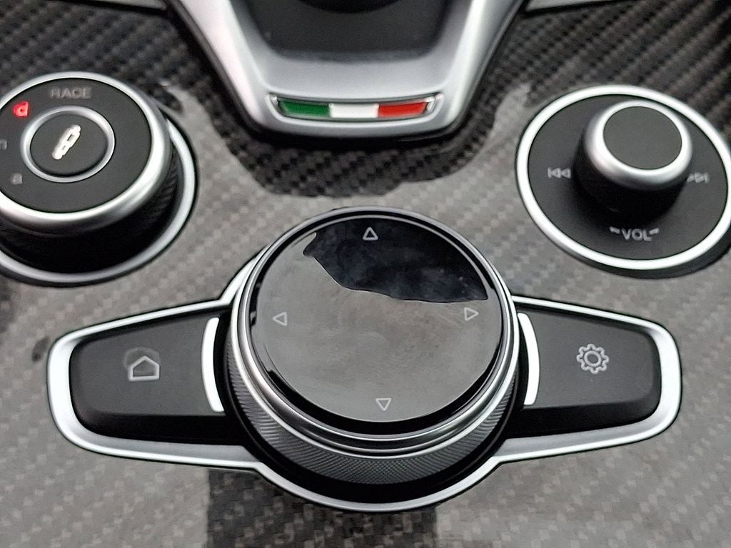 2023 Alfa Romeo Giulia Quadrifoglio