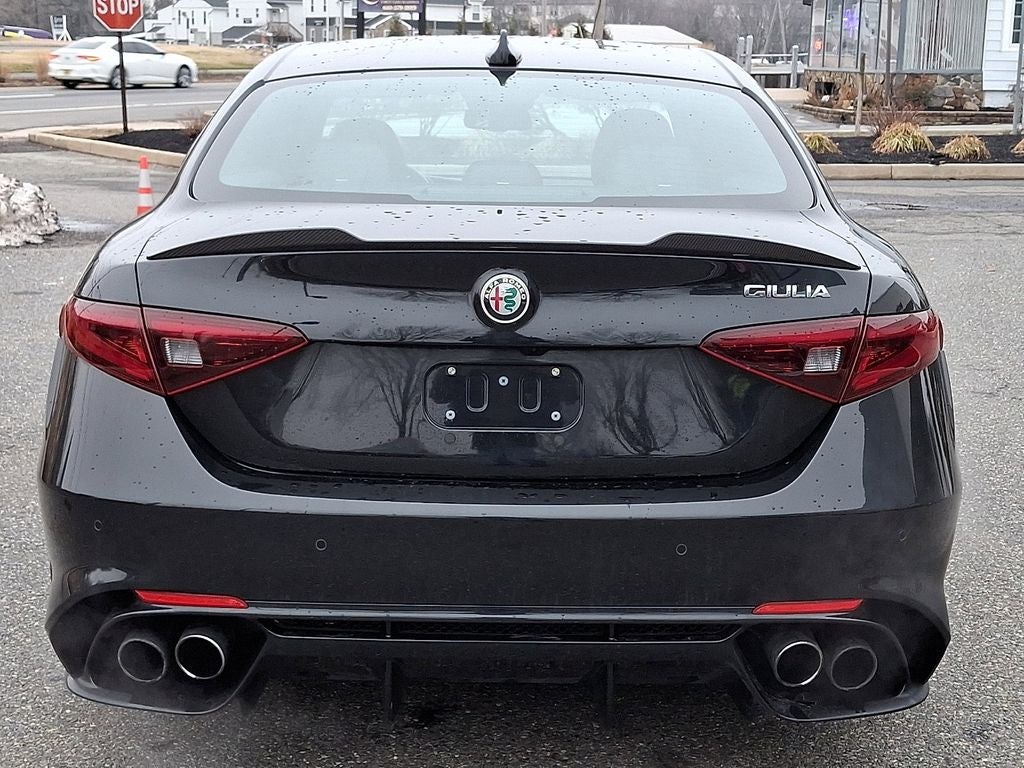 2023 Alfa Romeo Giulia Quadrifoglio