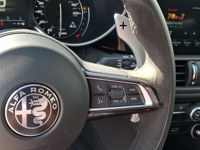 2023 Alfa Romeo Giulia Quadrifoglio