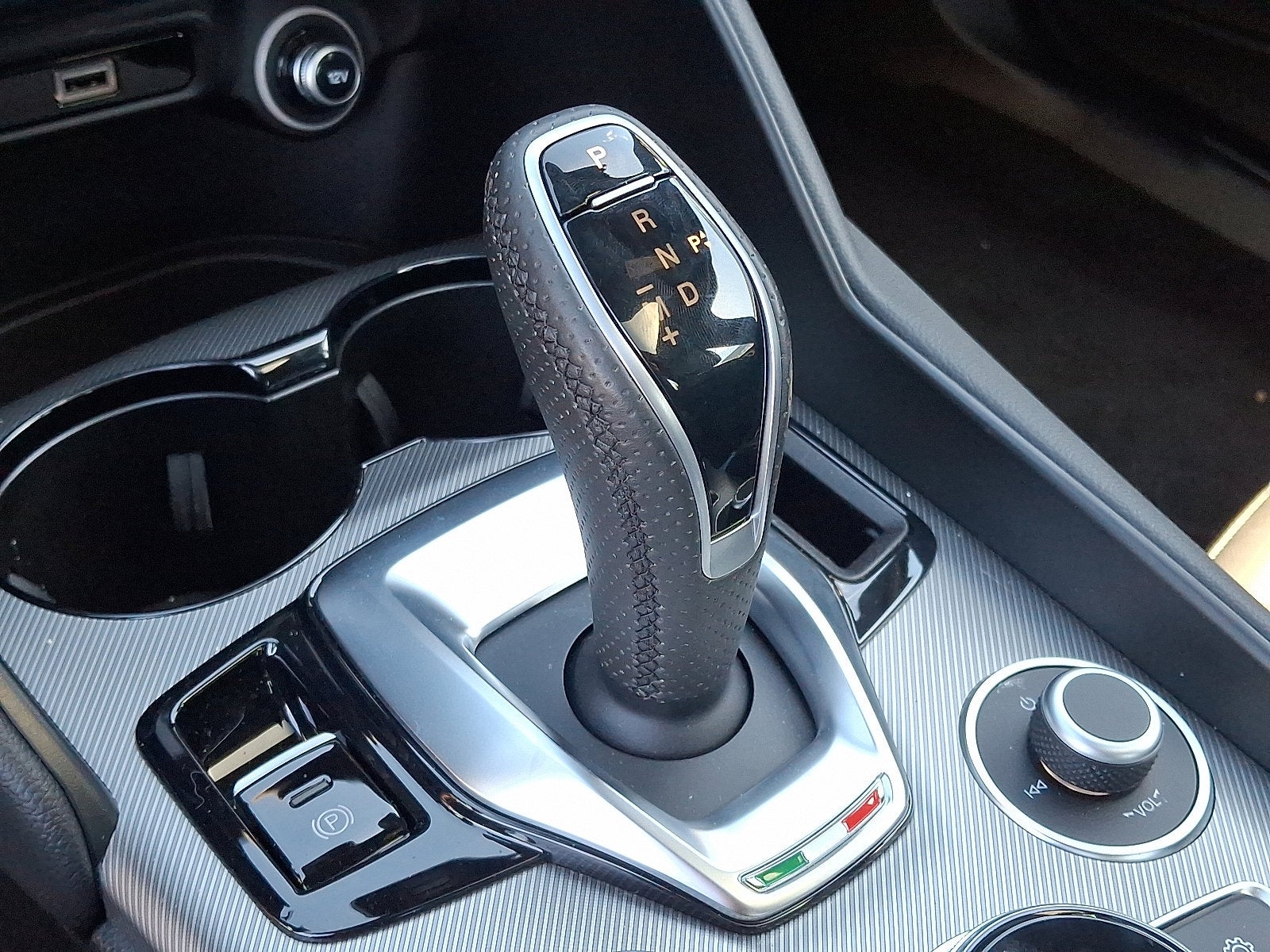 2024 Alfa Romeo Giulia Veloce