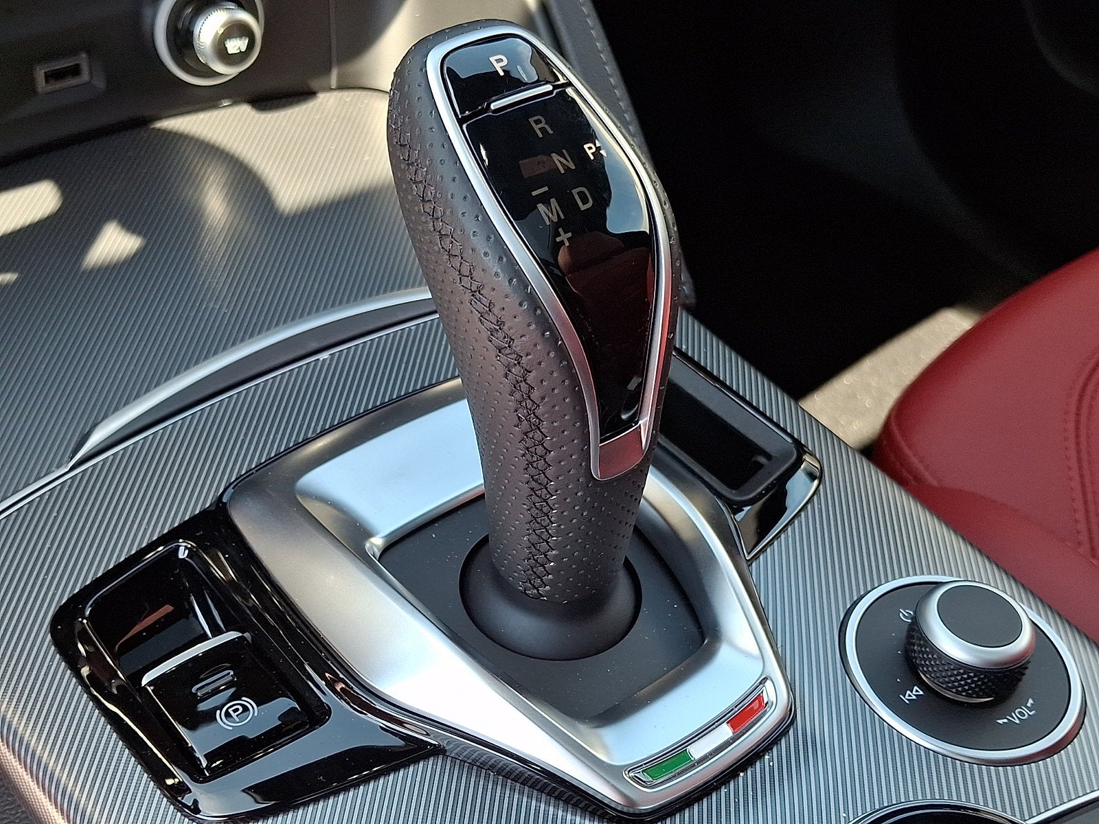 2024 Alfa Romeo Stelvio Veloce