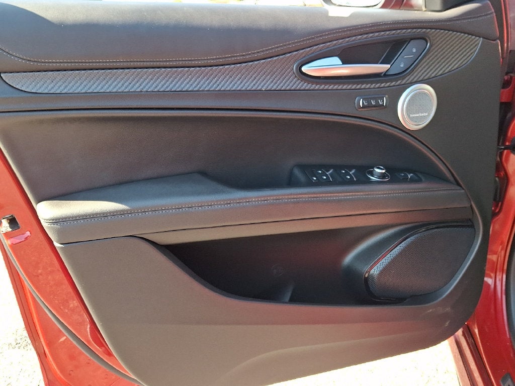 2024 Alfa Romeo Stelvio Quadrifoglio