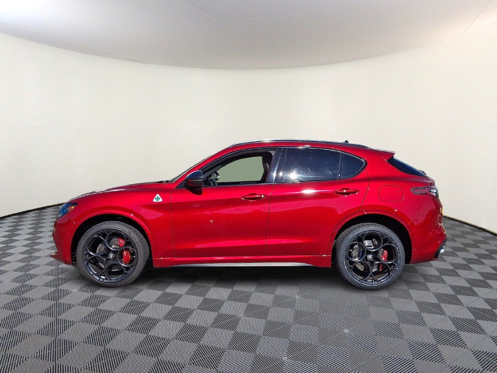 2024 Alfa Romeo Stelvio Quadrifoglio
