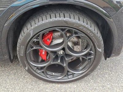 2023 Alfa Romeo Stelvio Quadrifoglio