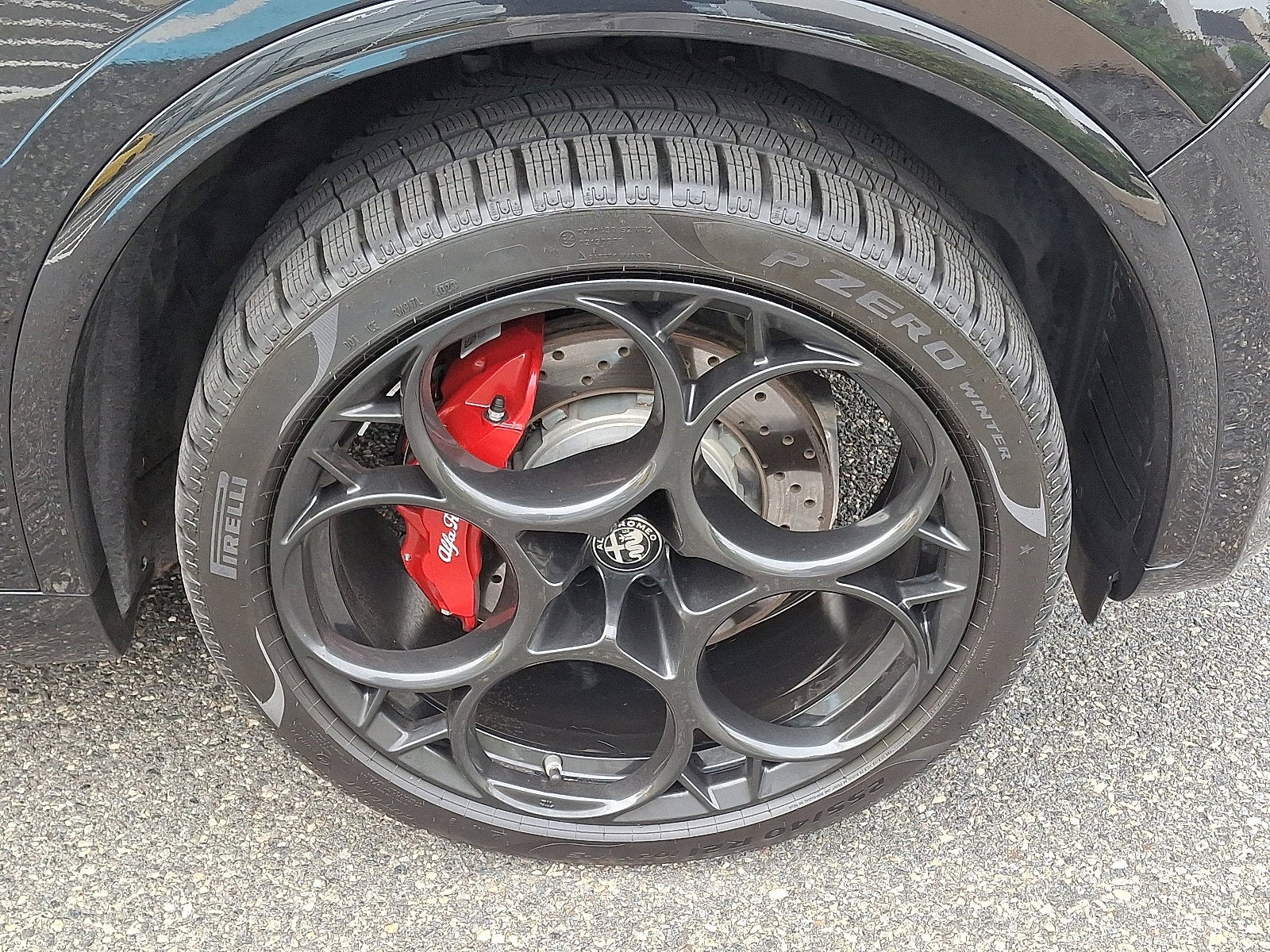 2023 Alfa Romeo Stelvio Quadrifoglio