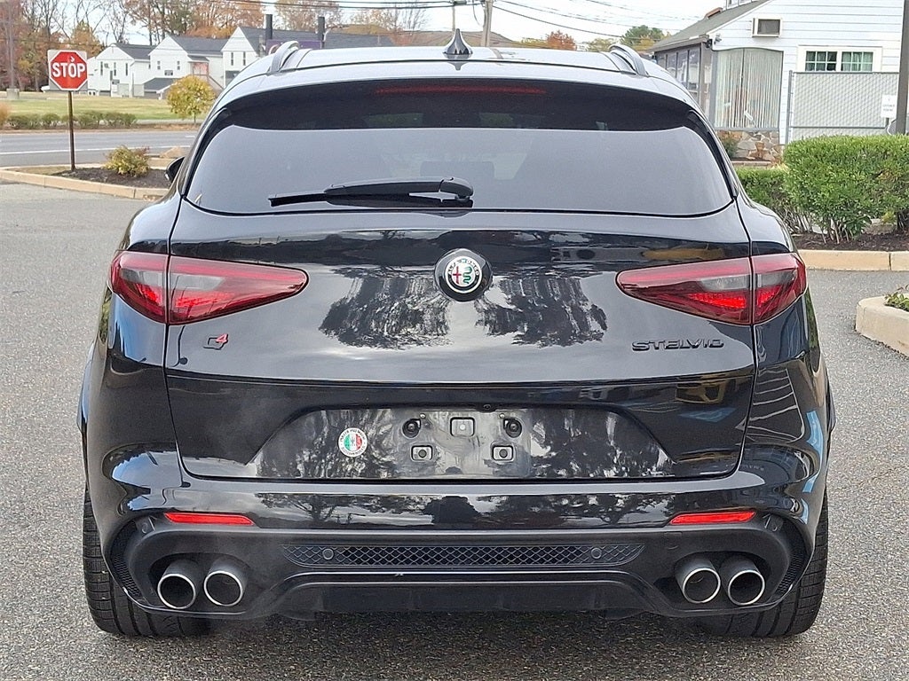 2023 Alfa Romeo Stelvio Quadrifoglio