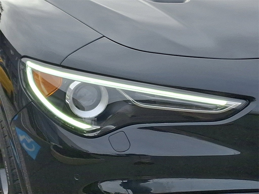 2023 Alfa Romeo Stelvio Quadrifoglio