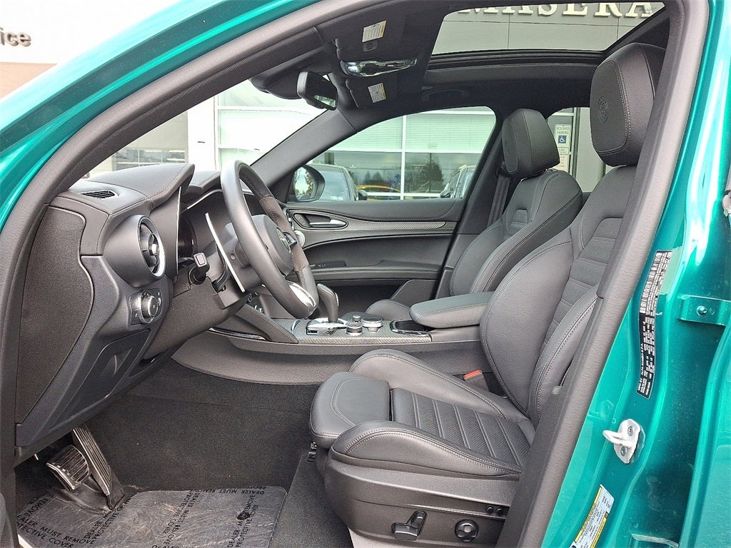 2024 Alfa Romeo Stelvio Quadrifoglio