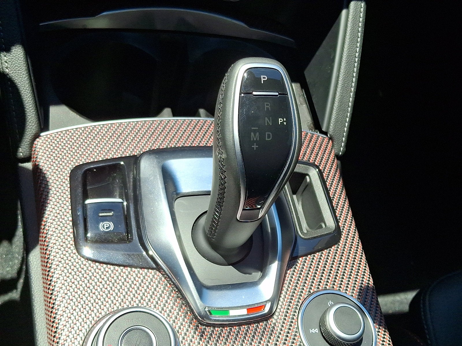 2024 Alfa Romeo Stelvio Quadrifoglio