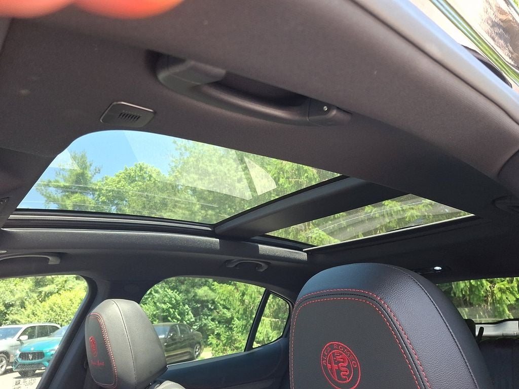 2024 Alfa Romeo Stelvio Quadrifoglio