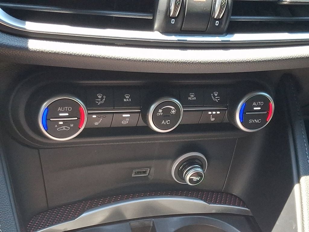 2024 Alfa Romeo Stelvio Quadrifoglio