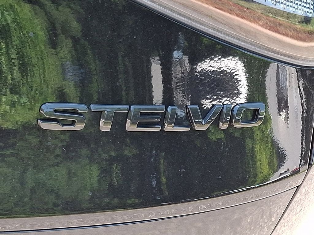 2024 Alfa Romeo Stelvio Quadrifoglio