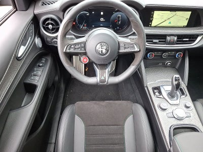 2024 Alfa Romeo Stelvio Quadrifoglio