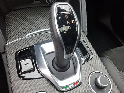 2024 Alfa Romeo Stelvio Quadrifoglio