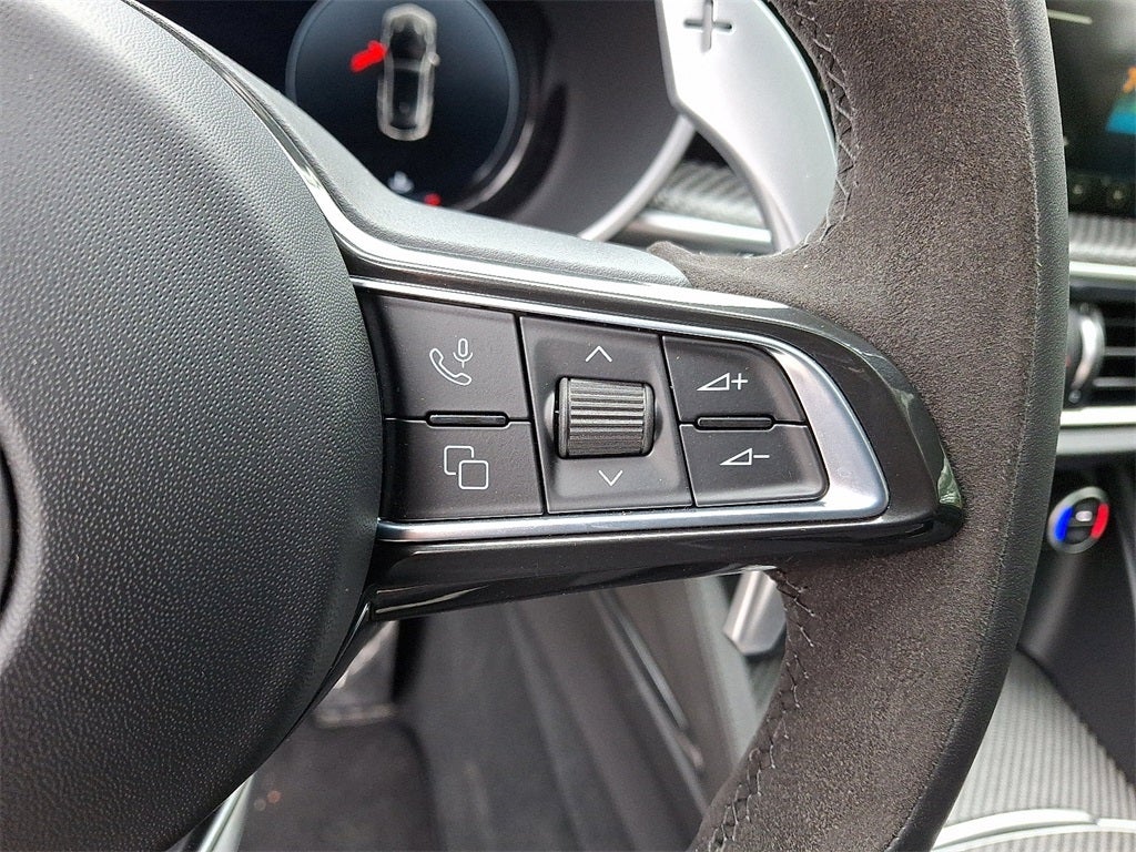 2024 Alfa Romeo Stelvio Quadrifoglio