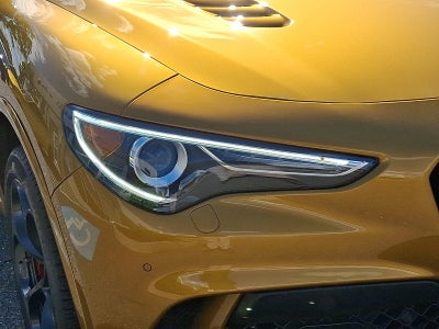 2022 Alfa Romeo Stelvio Quadrifoglio