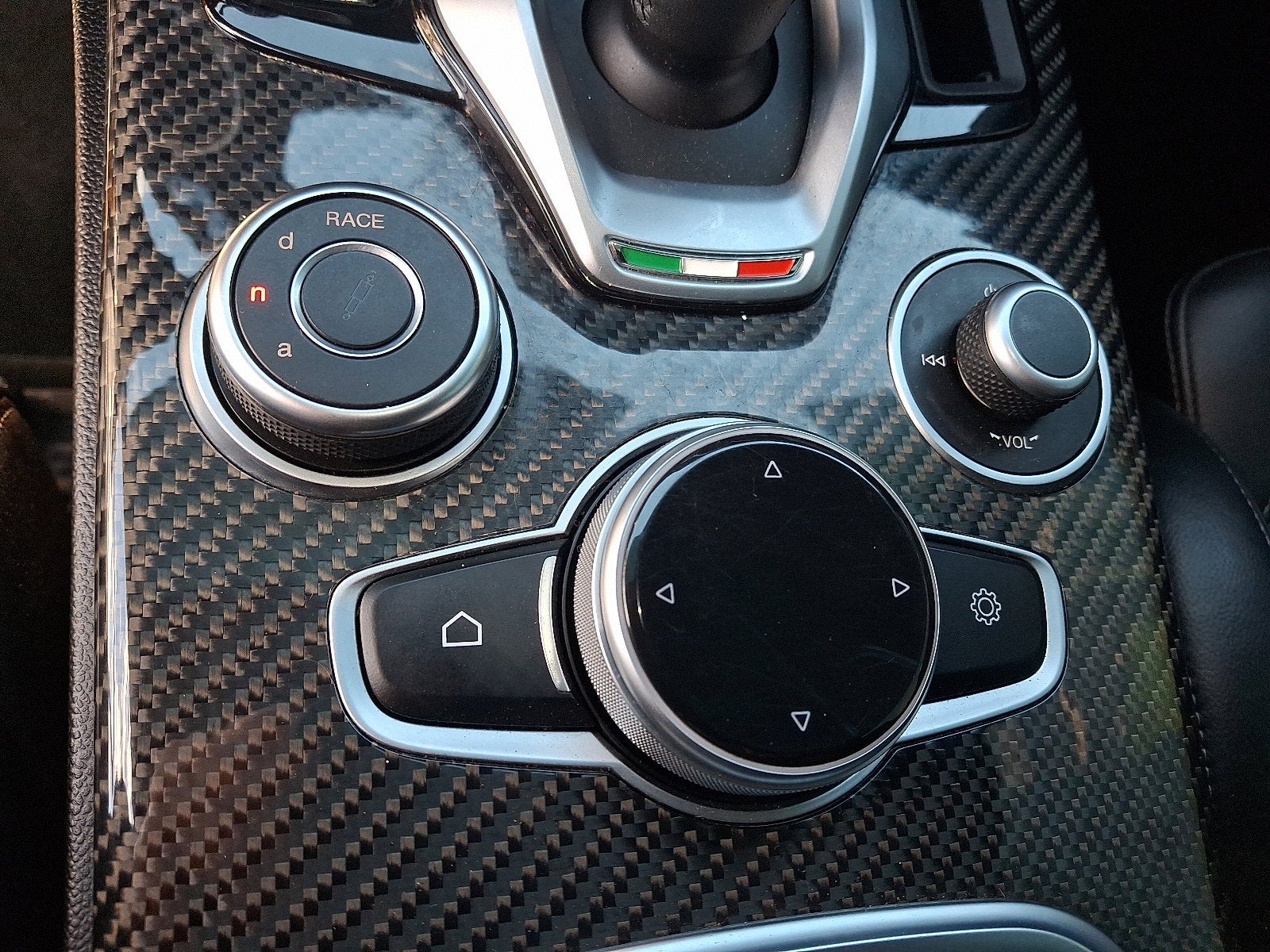 2022 Alfa Romeo Stelvio Quadrifoglio