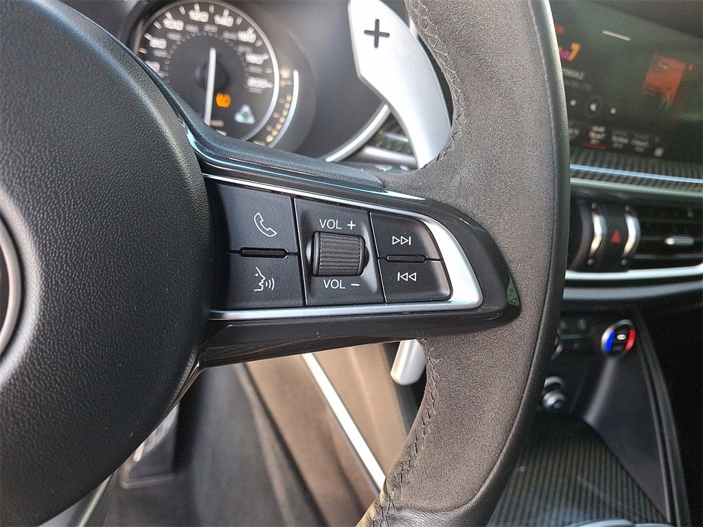 2022 Alfa Romeo Stelvio Quadrifoglio