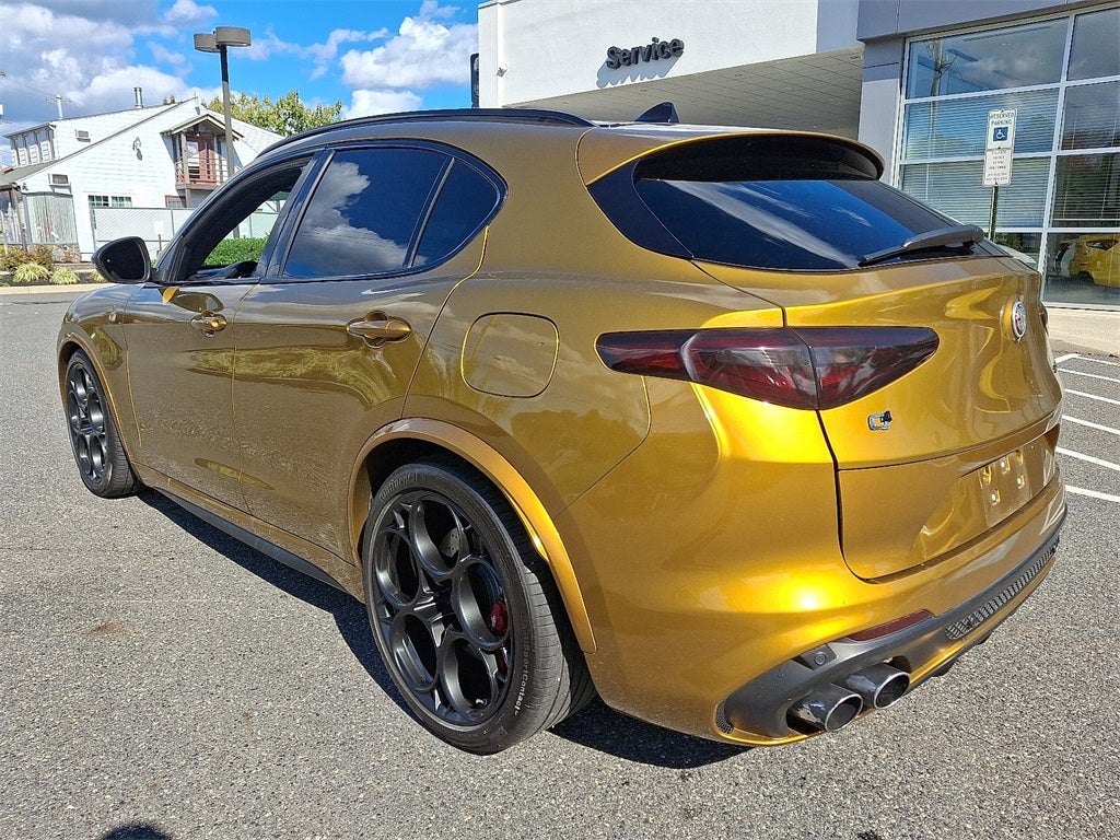 2022 Alfa Romeo Stelvio Quadrifoglio