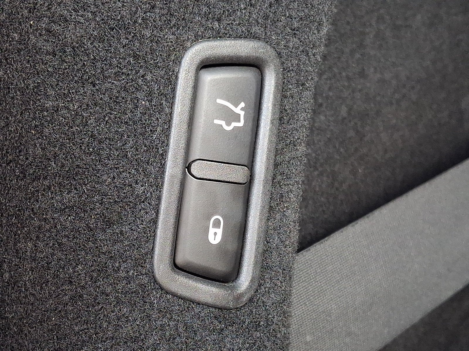 2017 Maserati Levante Base