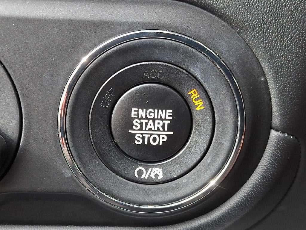 2017 Maserati Levante Base