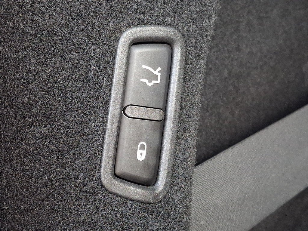 2017 Maserati Levante Base
