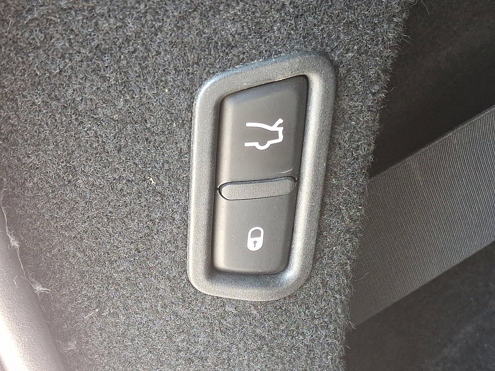 2017 Maserati Levante Base