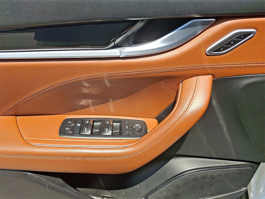 2017 Maserati Levante Base