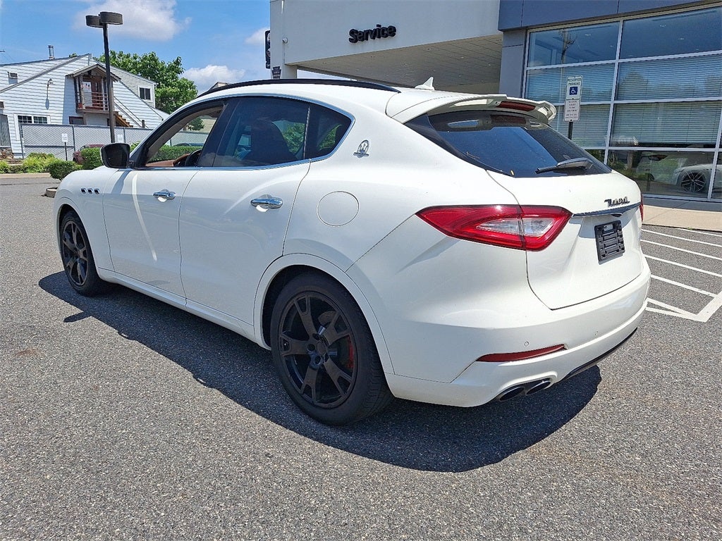 2017 Maserati Levante Base