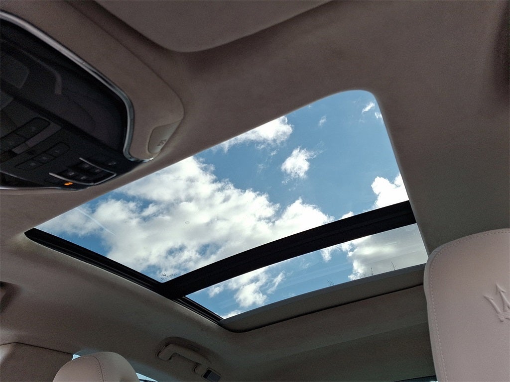 2022 Maserati Levante Modena