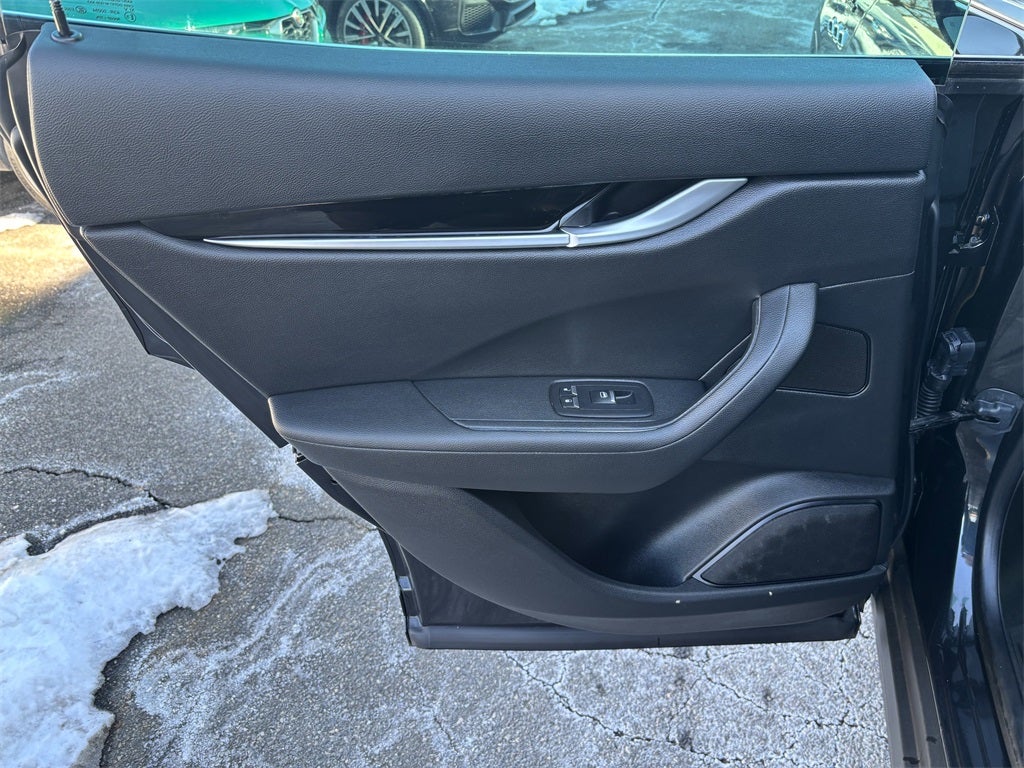 2023 Maserati Levante Modena