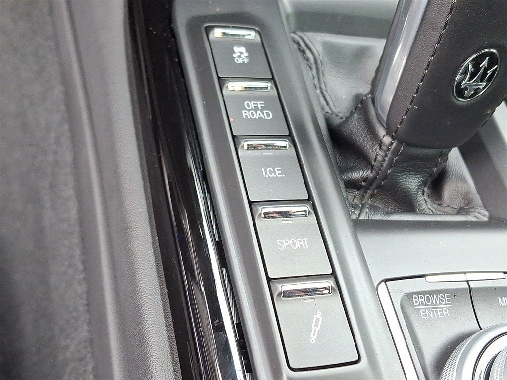 2024 Maserati Levante Modena