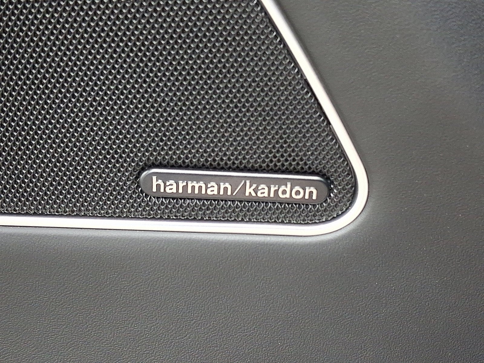 2022 Maserati Levante Tributo