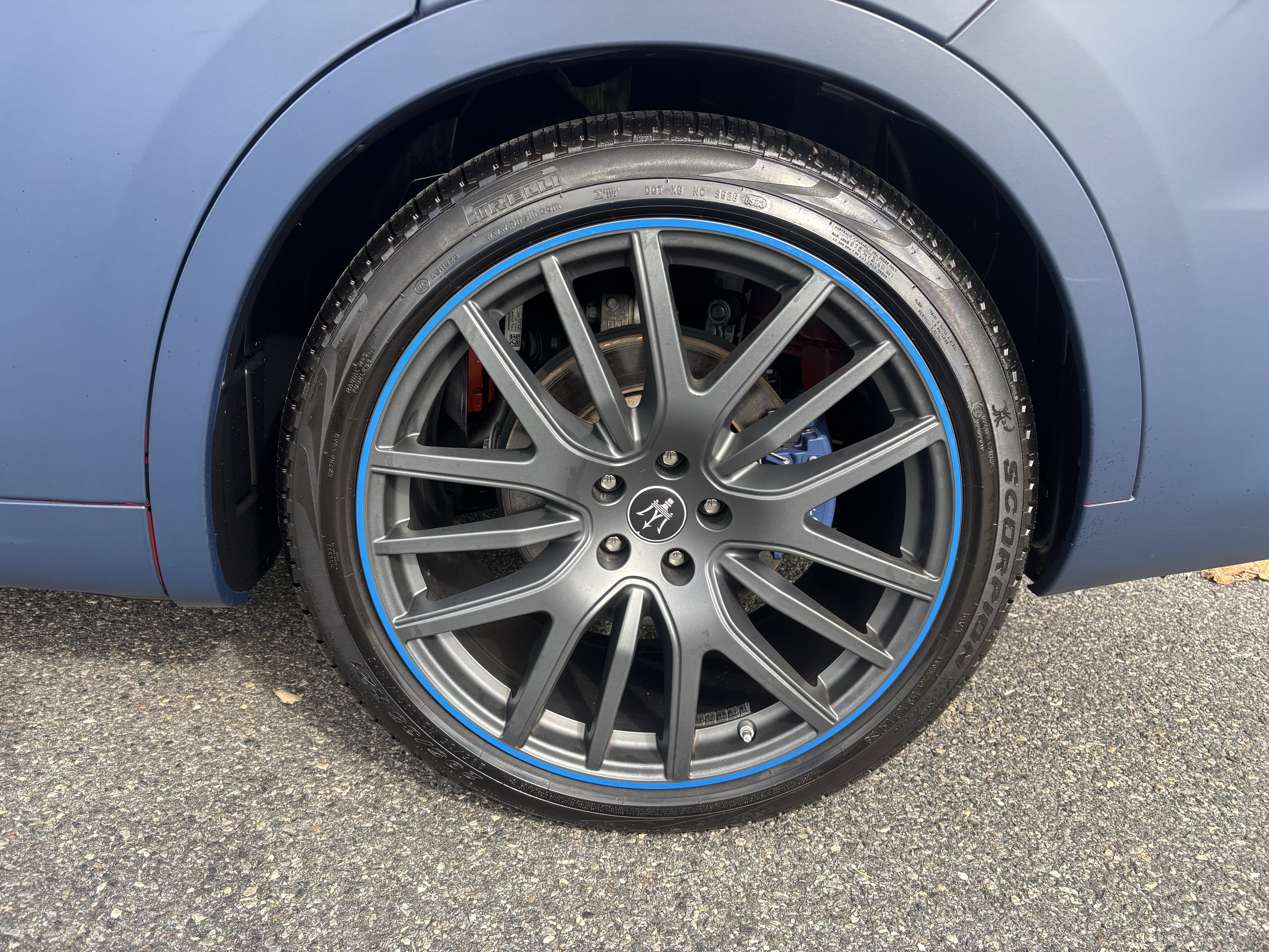 2023 Maserati Levante TRIBUTO