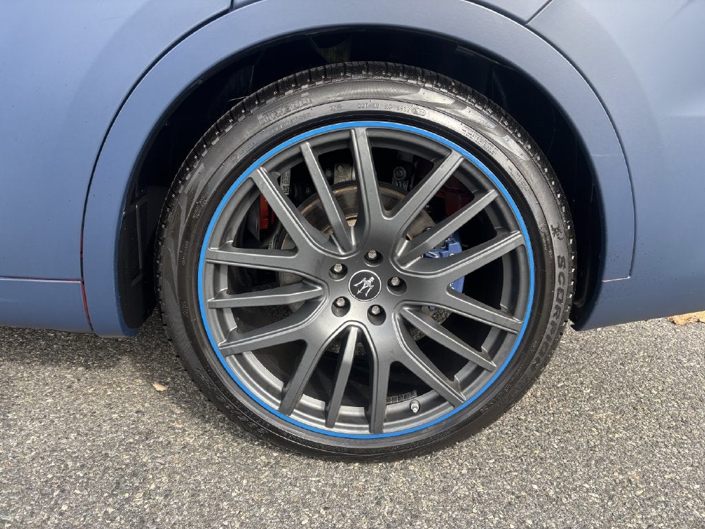 2023 Maserati Levante TRIBUTO