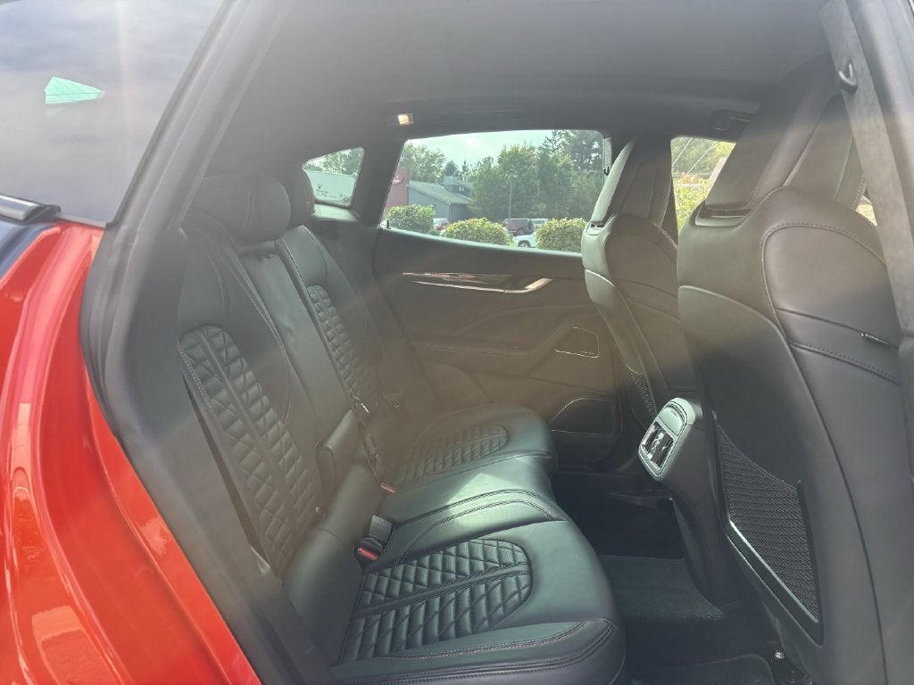 2023 Maserati Levante TRIBUTO