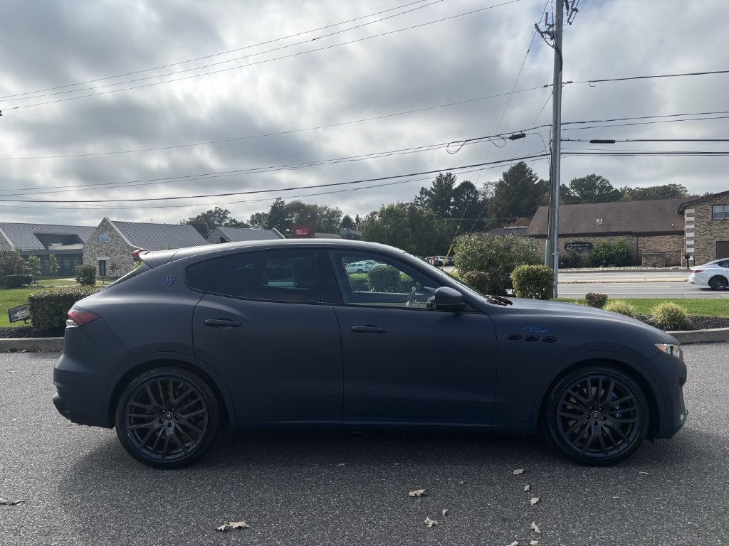 2023 Maserati Levante TRIBUTO