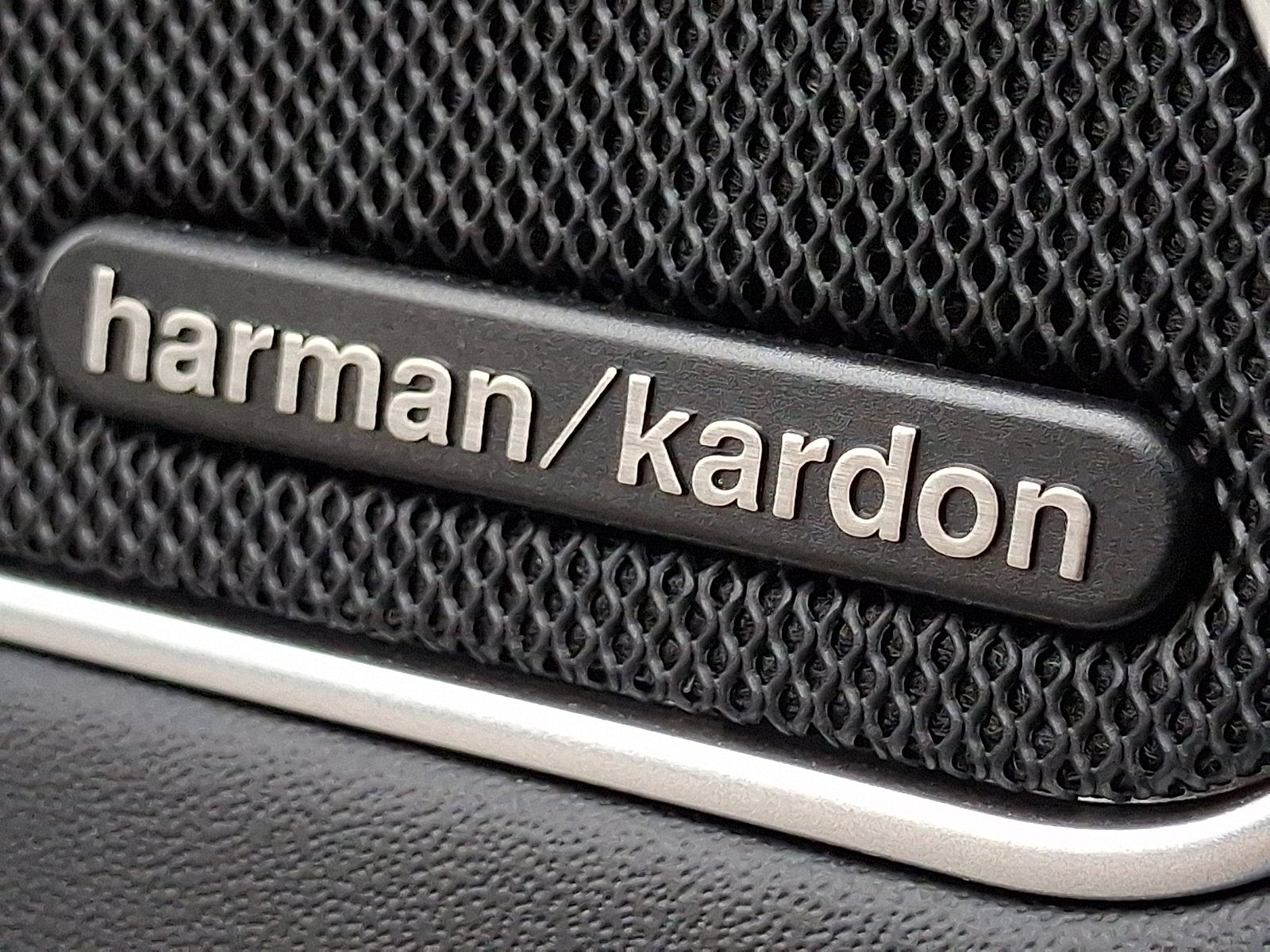 2023 Maserati Levante 