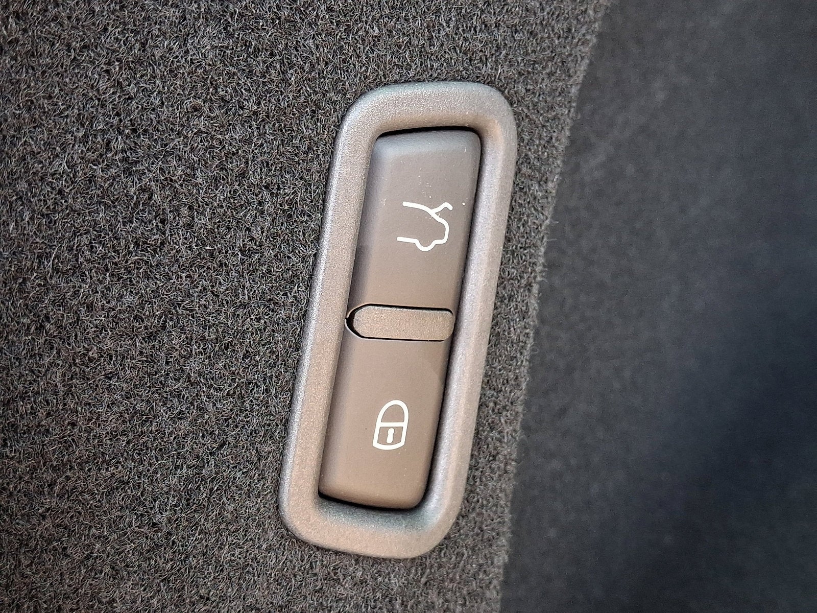 2023 Maserati Levante Trofeo